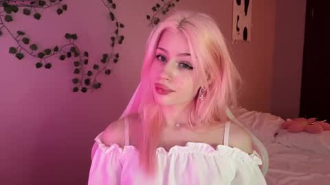 Maggie online show from 05-23-26, 02:43