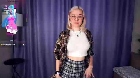Charlie 18yo online show from 11-23-25, 06:35