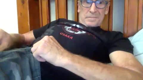 Snapshot of deanofflove2210 chatting on 12-06-24, 10:16 deanofflove2210 online show from 12-06-24, 10:16