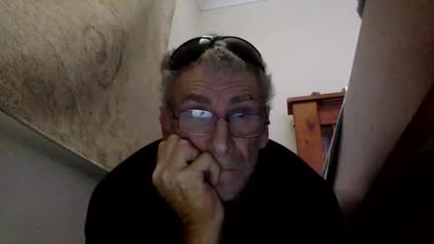 Snapshot of deanofflove2210 chatting on 12-09-24, 02:13 deanofflove2210 online show from 12-09-24, 02:13