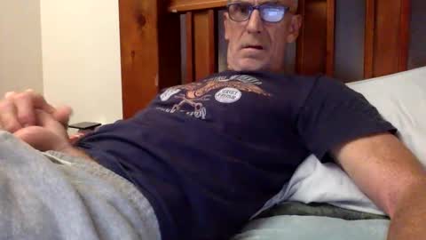 Snapshot of deanofflove2210 chatting on 12-21-24, 10:28 deanofflove2210 online show from 12-21-24, 10:28