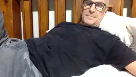 Snapshot of deanofflove2210 chatting on 01-21-25, 08:08 deanofflove2210 online show from 01-21-25, 08:08