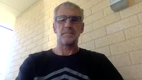 Snapshot of deanofflove2210 chatting on 02-06-25, 04:42 deanofflove2210 online show from 02-06-25, 04:42