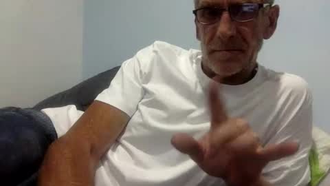 deanofflove221000 online show from 02-08-26, 12:08