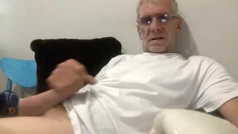 deanofflove221000 online show from 02-24-26, 06:22