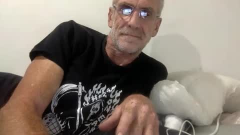 deanofflove221000 online show from 02-26-26, 10:25