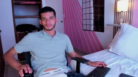 Snapshot of dear_lover1 chatting on 12-15-25, 02:54 dear_lover1 online show from 12-15-25, 02:54