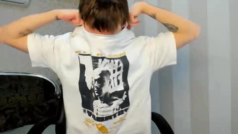 dearboyy_ online show from 02-26-26, 08:08