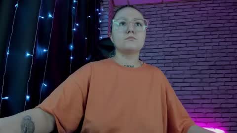 Debbie Mon Tue Fri Sun Sat GMT 3 1000am - 0400pm  online show from 01-04-25, 03:17