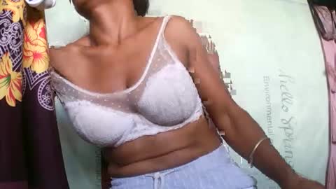 DebbieRiseX online show from 03-17-26, 10:40