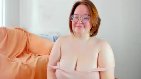 Snapshot of debbiewood chatting on 05-23-26, 05:12 DeboraDebbieDee online show from 05-23-26, 05:12