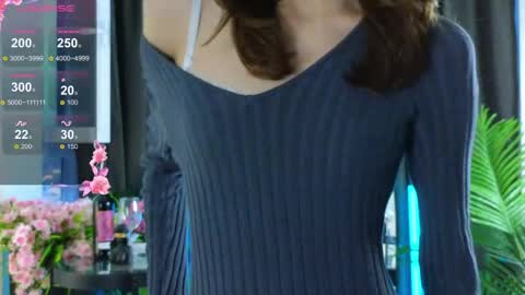 Snapshot of debihenks chatting on 05-21-26, 05:09 Eva online show from 05-21-26, 05:09
