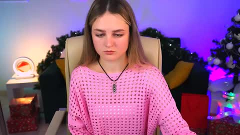 Snapshot of deboralarson chatting on 12-21-24, 05:25 Debora online show from 12-21-24, 05:25