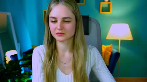 Snapshot of deboralarson chatting on 03-09-25, 08:18 Debora online show from 03-09-25, 08:18