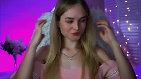 Snapshot of deboralarson chatting on 09-17-25, 07:43 Debora online show from 09-17-25, 07:43