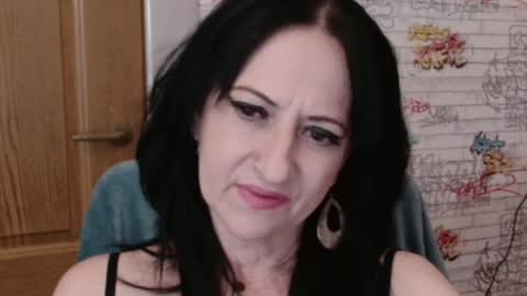Snapshot of debramilf chatting on 07-05-26, 01:34 DebraMilf online show from 07-05-26, 01:34