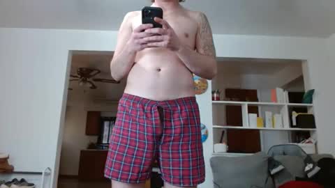 Snapshot of decentdick93 chatting on 03-01-25, 03:27 Decentdick93 online show from 03-01-25, 03:27