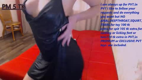 Snapshot of decentwhore chatting on 11-01-25, 06:59 Amy online show from 11-01-25, 06:59