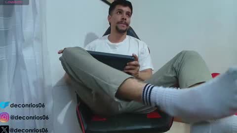 Santiago online show from 11-08-25, 01:28