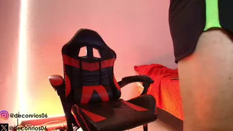 Santiago online show from 06-15-26, 07:43
