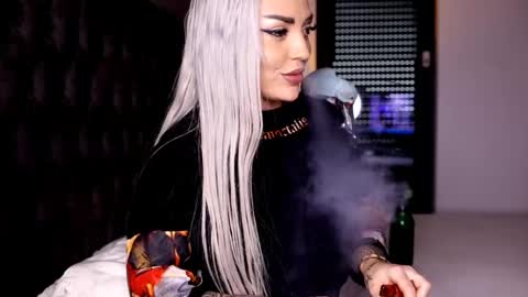 Snapshot of dee_waters chatting on 01-19-25, 09:33 Tikhomirov old usersname Instagram- tikhomirovandreea17 Twitter DeeaOfficial17 online show from 01-19-25, 09:33