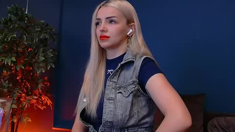 DeeaVIP online show from 04-21-26, 04:52