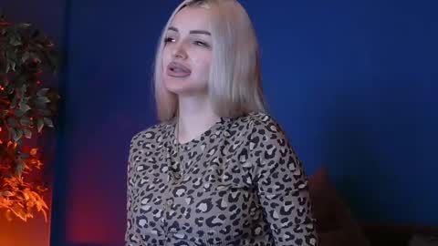 DeeaVIP online show from 04-22-26, 04:37