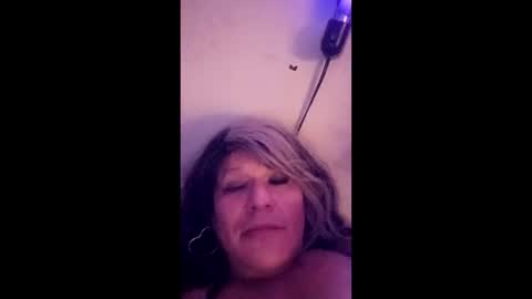 Snapshot of deedeedoll1982 chatting on 12-20-25, 12:01 Plus size Tranny ready for you all online show from 12-20-25, 12:01