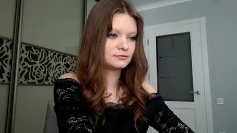 Snapshot of deettabinker chatting on 05-31-26, 10:22 Camila online show from 05-31-26, 10:22