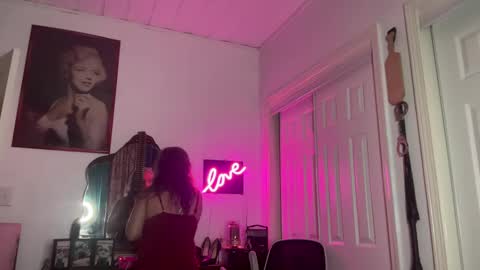 Snapshot of degeneratesaint chatting on 09-17-25, 03:52 Tori online show from 09-17-25, 03:52