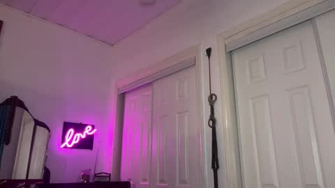 Snapshot of degeneratesaint chatting on 09-28-25, 03:12 Tori online show from 09-28-25, 03:12