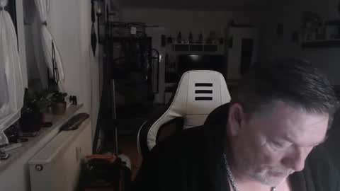 Snapshot of deinprinz2312 chatting on 01-20-25, 04:21 deinprinz2312 online show from 01-20-25, 04:21