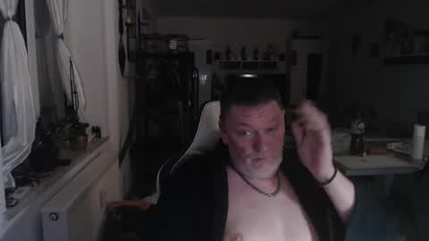 Snapshot of deinprinz2312 chatting on 01-27-25, 05:58 deinprinz2312 online show from 01-27-25, 05:58