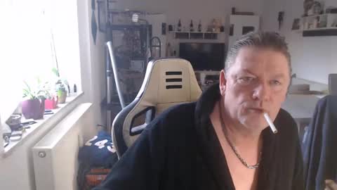 Snapshot of deinprinz2312 chatting on 03-04-25, 06:37 deinprinz2312 online show from 03-04-25, 06:37