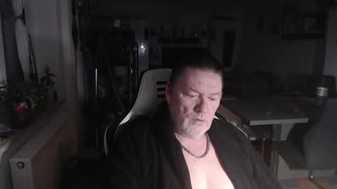 Snapshot of deinprinz2312 chatting on 03-10-25, 04:38 deinprinz2312 online show from 03-10-25, 04:38