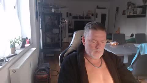 Snapshot of deinprinz2312 chatting on 09-17-25, 05:09 deinprinz2312 online show from 09-17-25, 05:09