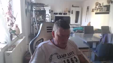 Snapshot of deinprinz2312 chatting on 10-13-25, 12:49 deinprinz2312 online show from 10-13-25, 12:49