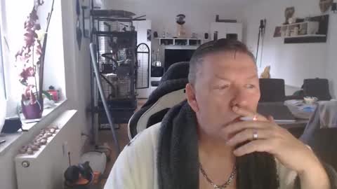 Snapshot of deinprinz2312 chatting on 11-17-25, 07:25 deinprinz2312 online show from 11-17-25, 07:25