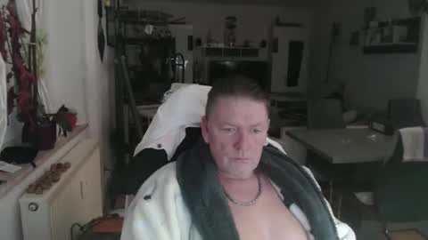 Snapshot of deinprinz2312 chatting on 12-01-25, 04:39 deinprinz2312 online show from 12-01-25, 04:39