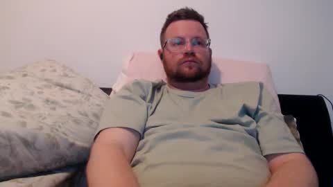 Snapshot of deise_dude chatting on 06-10-26, 12:33 Deise Dude online show from 06-10-26, 12:33