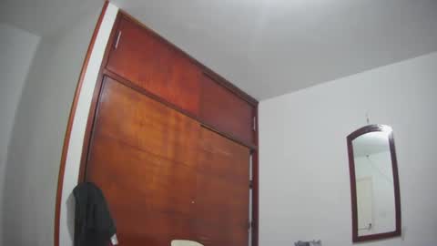 Snapshot of deividellobo chatting on 03-05-25, 04:02 deividellobo online show from 03-05-25, 04:02