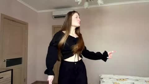 Snapshot of dejameneal chatting on 02-24-26, 07:17 Mila online show from 02-24-26, 07:17