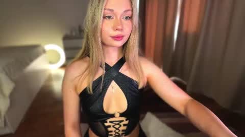 Snapshot of delanona chatting on 06-30-26, 05:41 Dia online show from 06-30-26, 05:41