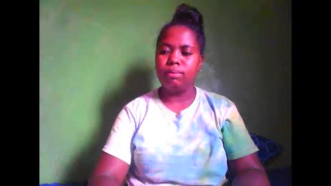 deliah712909 online show from 01-10-26, 08:05