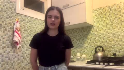 Kiki online show from 04-03-26, 05:11