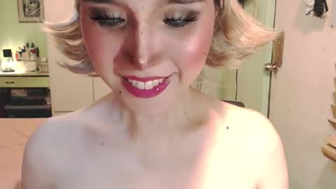 Mercedes online show from 04-26-26, 06:22