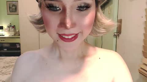 Snapshot of deliciosats chatting on 05-21-26, 02:07 Mercedes online show from 05-21-26, 02:07