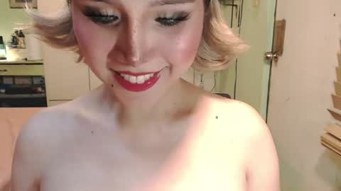 Snapshot of deliciosats chatting on 06-14-26, 07:54 Mercedes online show from 06-14-26, 07:54