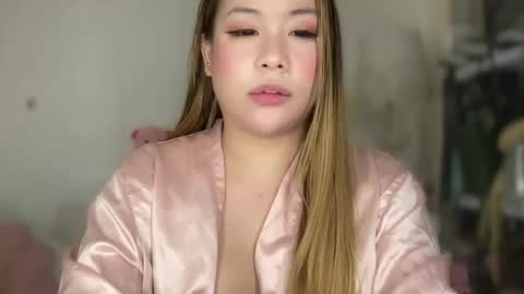 iyalicious online show from 11-18-25, 09:41