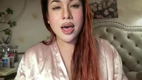 iyalicious online show from 06-12-26, 08:35